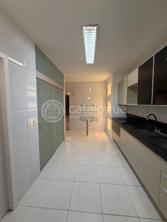 Vende – bela casa duplex no bosque das palmeiras