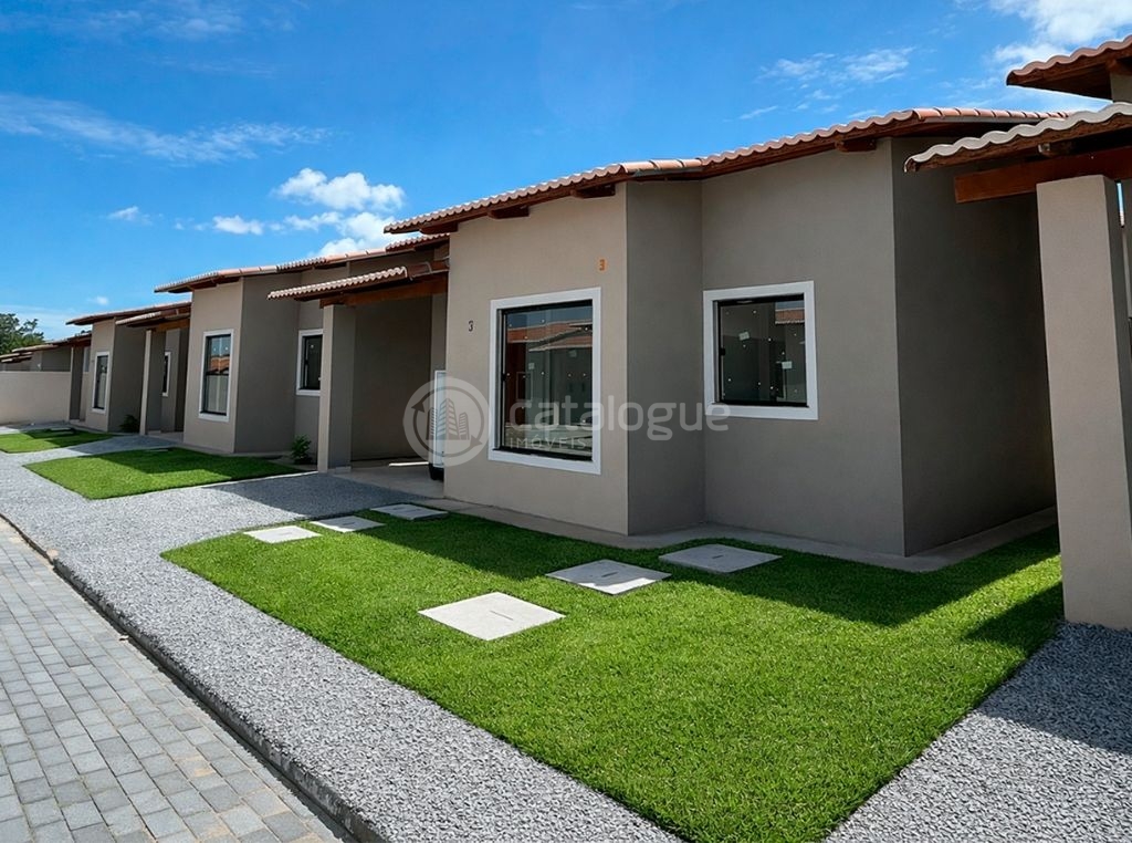 Lindas casas em condomínio fechado