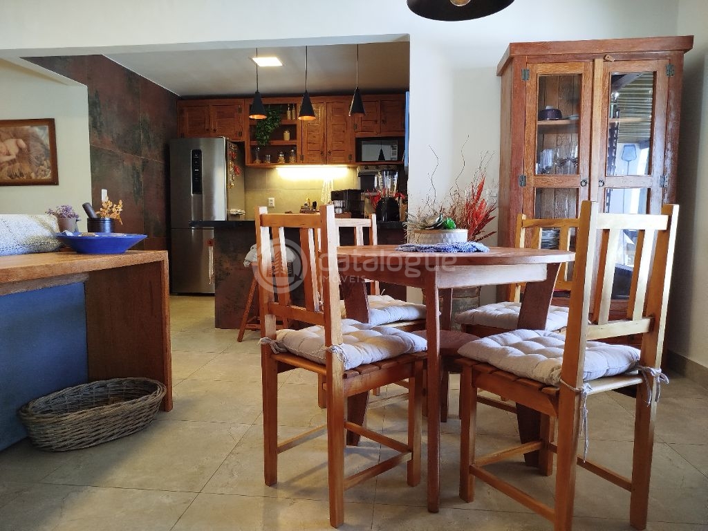 Casa de praia em cotovelo porteira fechada