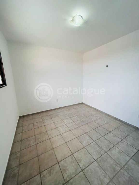 Excelente Casa em Lagoa Nova Localização Estratégica e Amplo Espaço!