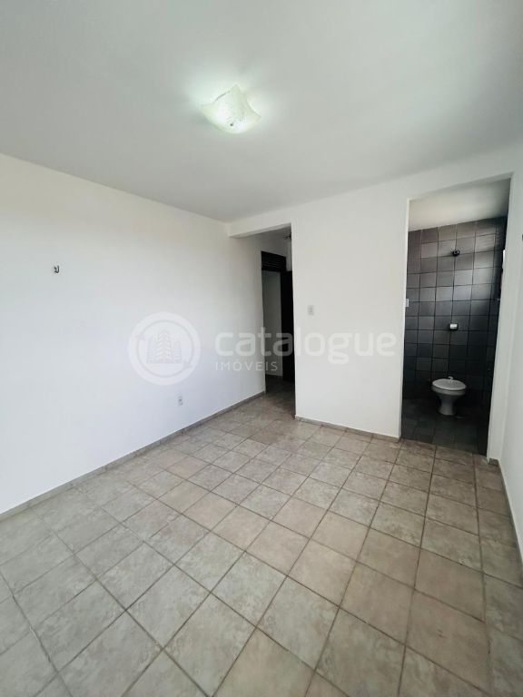 Excelente Casa em Lagoa Nova Localização Estratégica e Amplo Espaço!