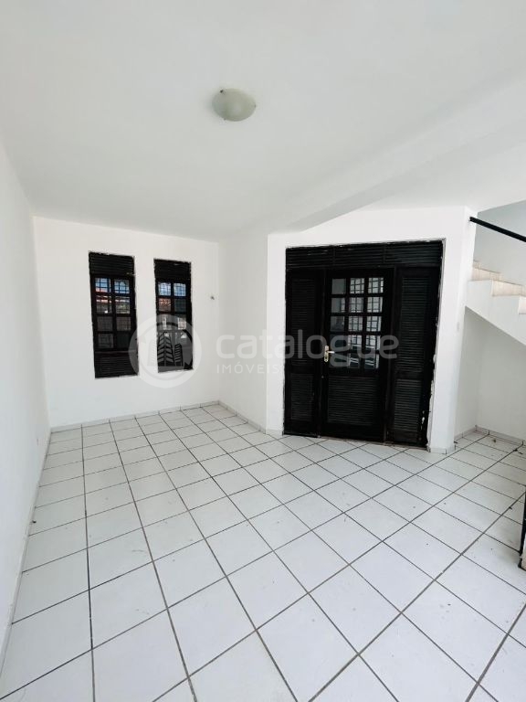 Excelente casa em lagoa nova – localização estratégica e amp