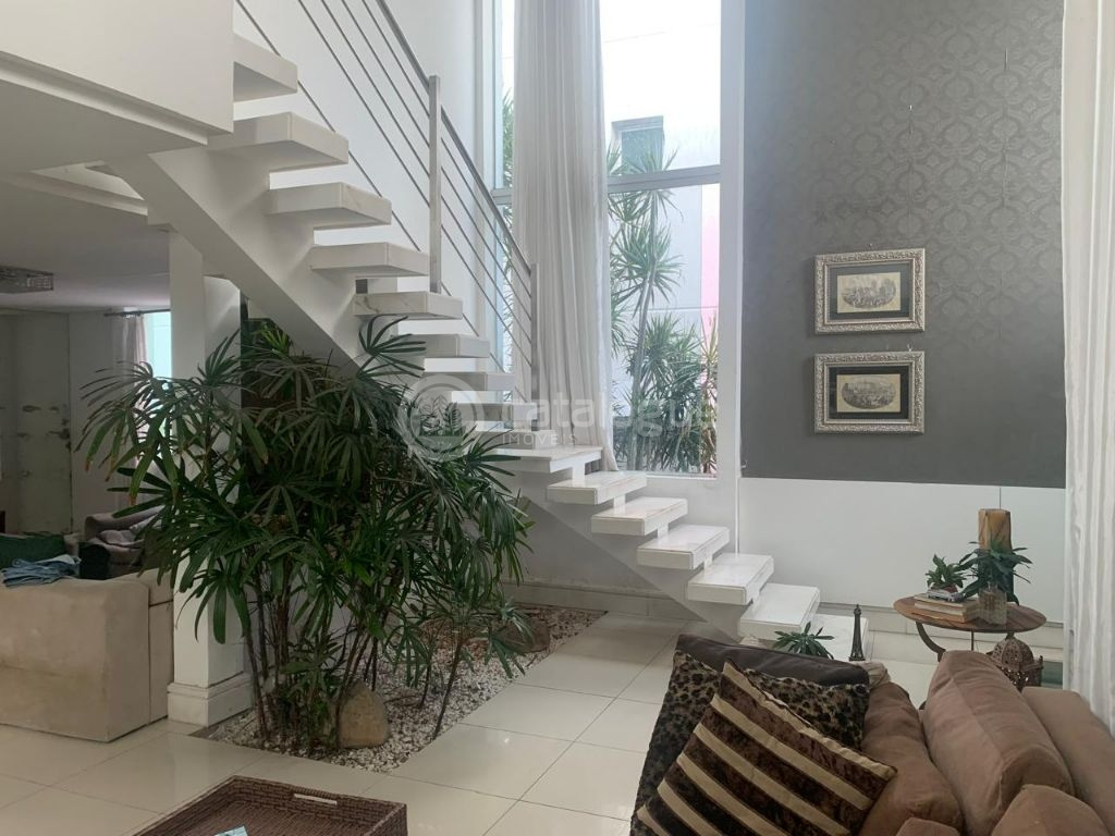 Linda casa no cond. Padre monte com 5 suites