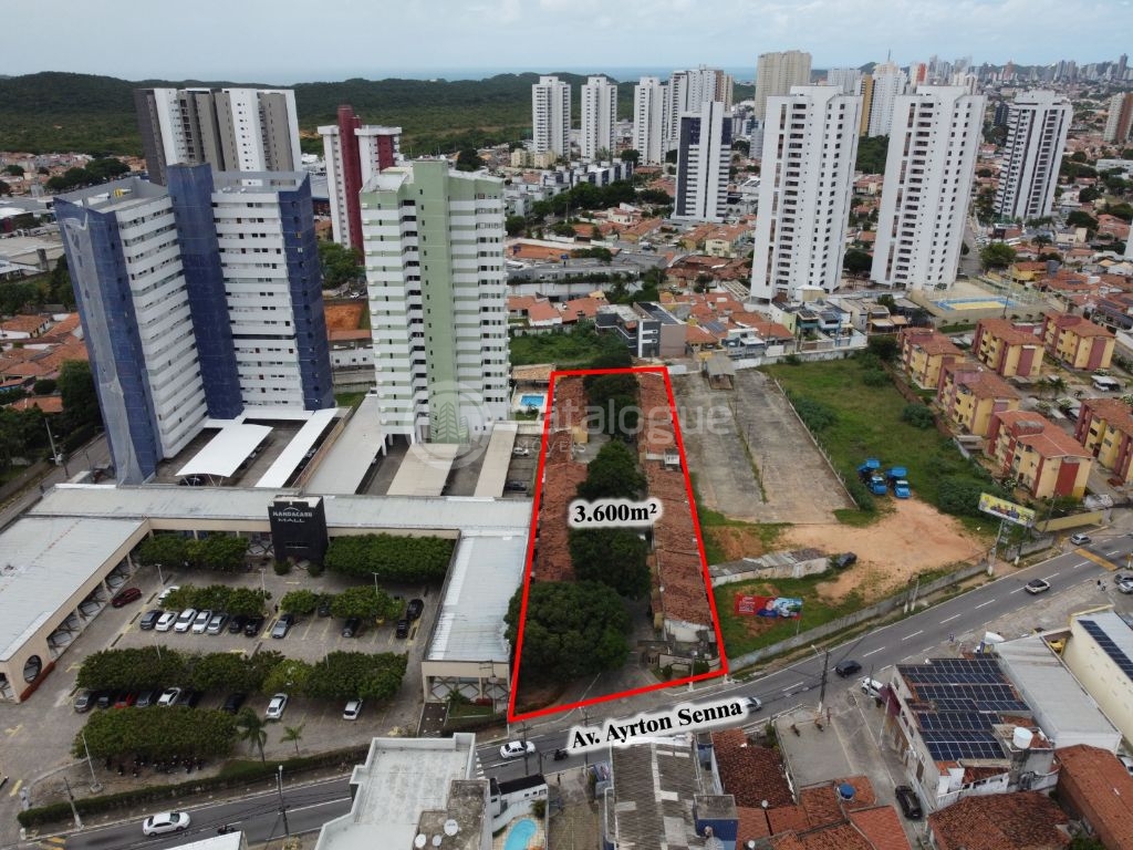 Terreno de 3600m² em capim macio ao lado do cidade jardim sh