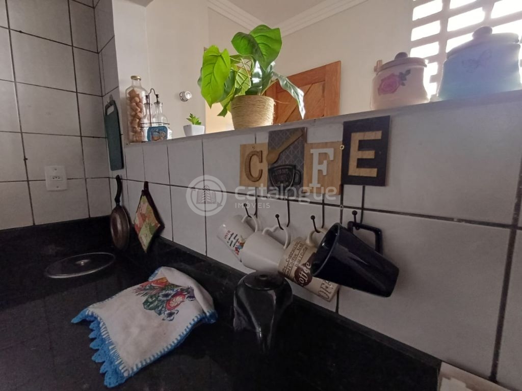 Apartamento 2 Quartos + Dependência no condomínio Mar do Sul II Capim Macio Excelente Localização