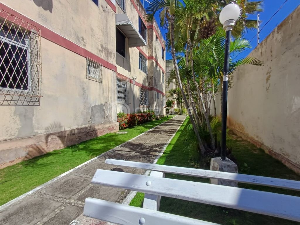 Apartamento 2 Quartos + Dependência no condomínio Mar do Sul II Capim Macio Excelente Localização