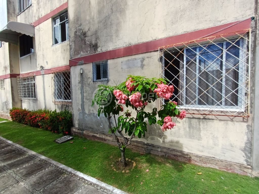 Apartamento 2 Quartos + Dependência no condomínio Mar do Sul II Capim Macio Excelente Localização