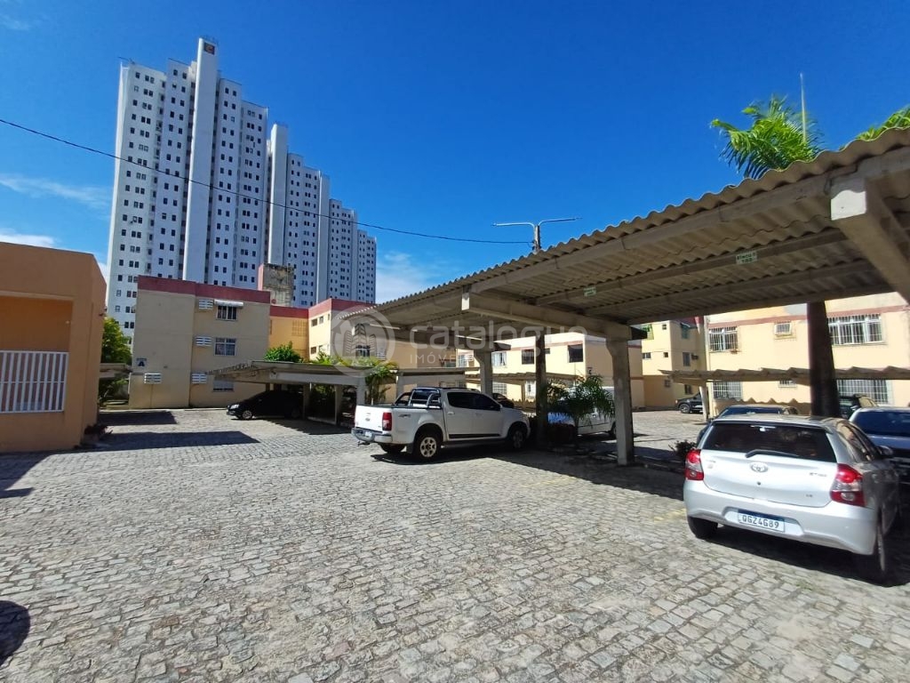 Apartamento 2 Quartos + Dependência no condomínio Mar do Sul II Capim Macio Excelente Localização