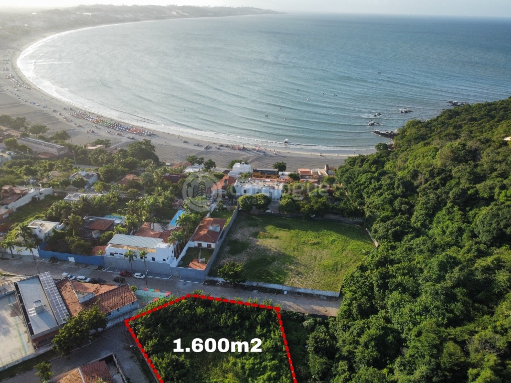 Area em ponta negra - 1.600m2