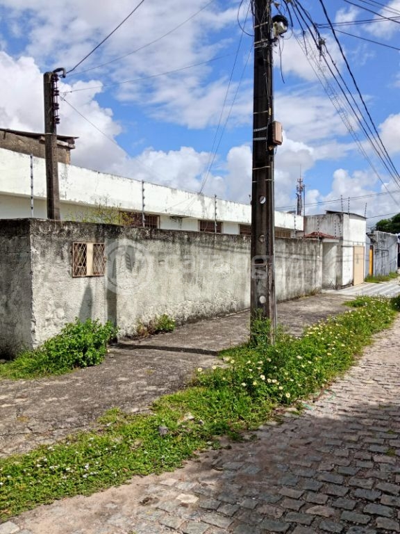 Excelente casa grande a venda na Zona Norte Natal/RN