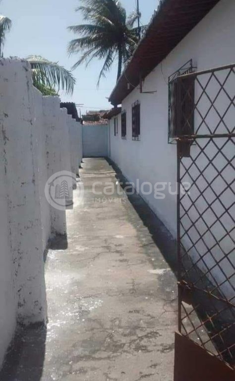Excelente casa lado da sombra rua tranquila em felipe camarã