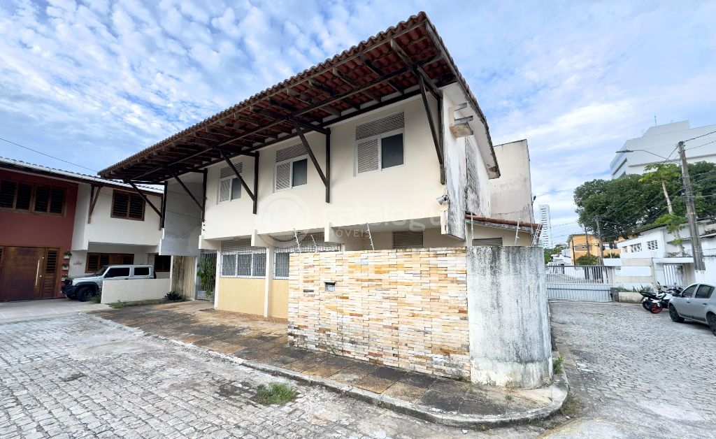 Casa locação Residencial/ comercial Tirol Natal RN Próximo ao Restaurante Marechal, Restaurante Bacalhau Lusitano, Hospital da Polícia Militar, Hospital Rio Grande