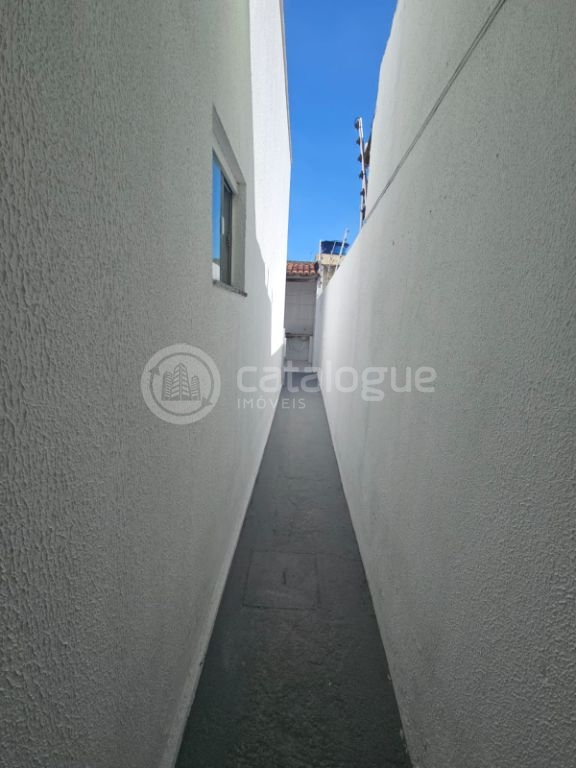 Belíssima casa com cozinha ilhada em Nova Parnamirim/RN