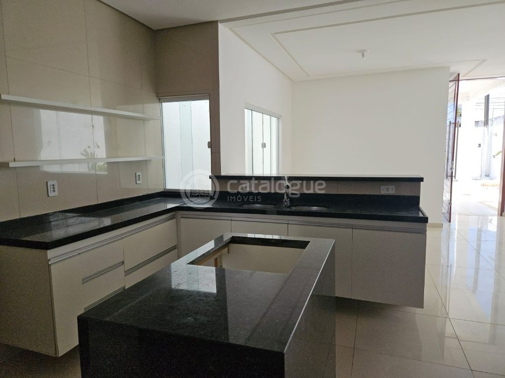 Belíssima casa com cozinha ilhada em Nova Parnamirim/RN