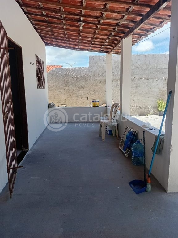 Casa alta, lado da sombra e ventilada em zumbi/ rn