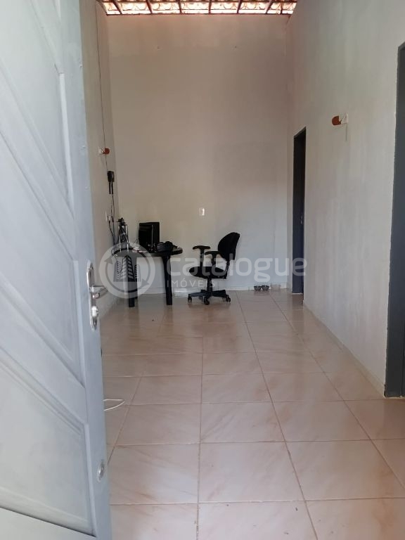 Casa alta, lado da sombra e ventilada em zumbi/ rn
