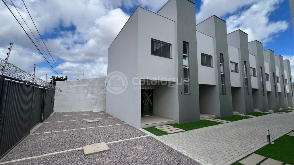 Casas triplex de alto padrão em parnamirim