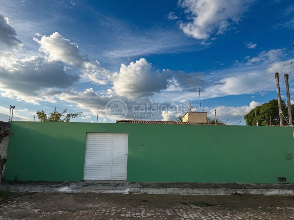 Excelente casa grande com piscina a venda em extremoz/rn