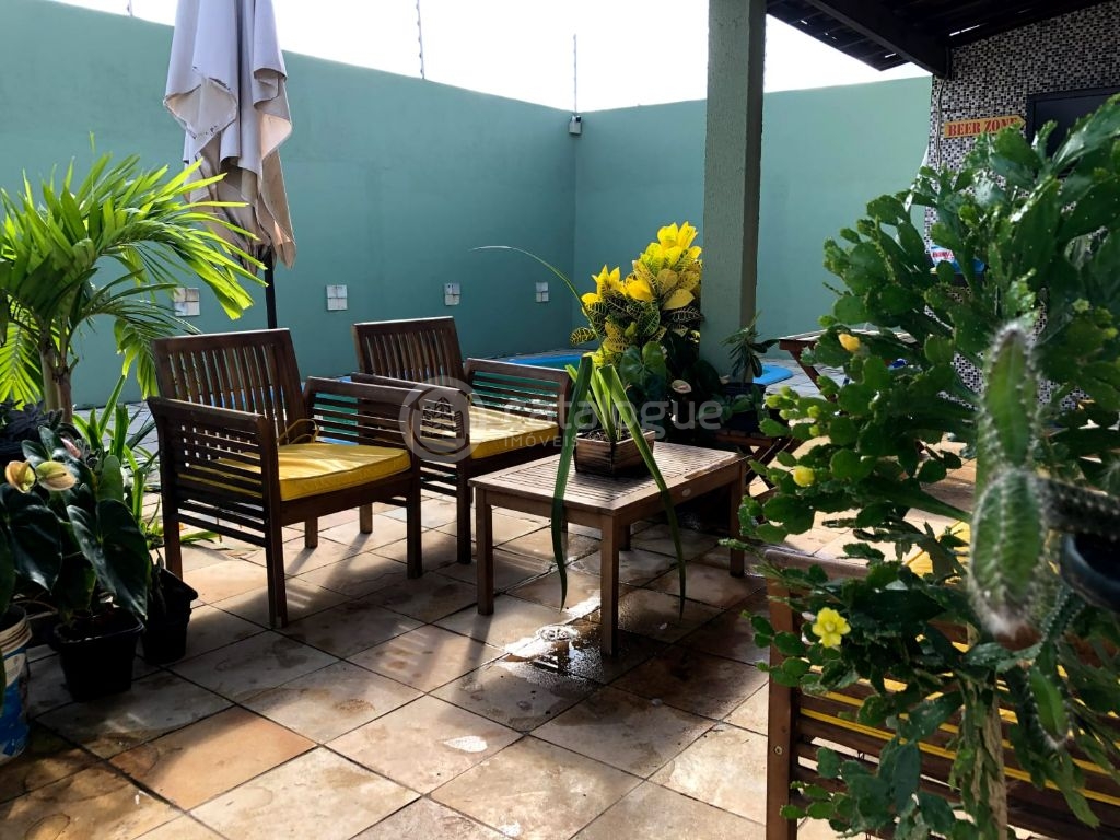 Excelente casa grande com piscina a venda em extremoz/rn