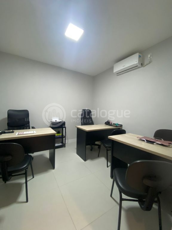 Excelente sala em ponto estratégico em lagoa nova com tudo i