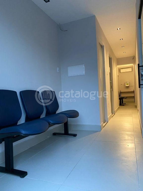 Excelente sala em ponto estratégico em lagoa nova com tudo i