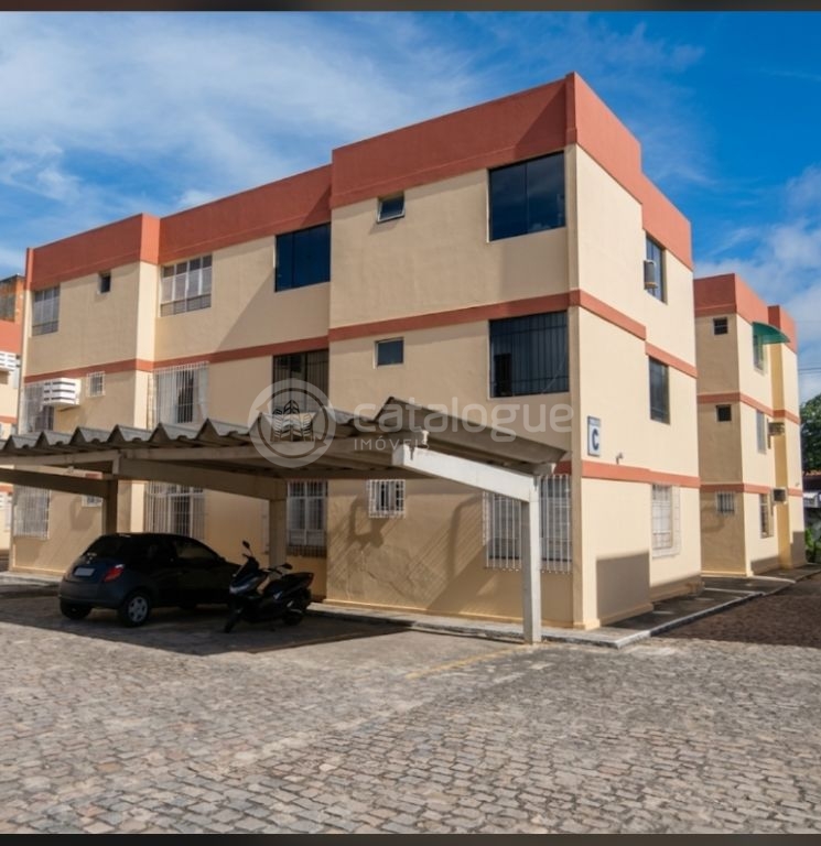 Apartamento 2 Quartos + Dependência no condomínio Mar do Sul II Capim Macio Excelente Localização