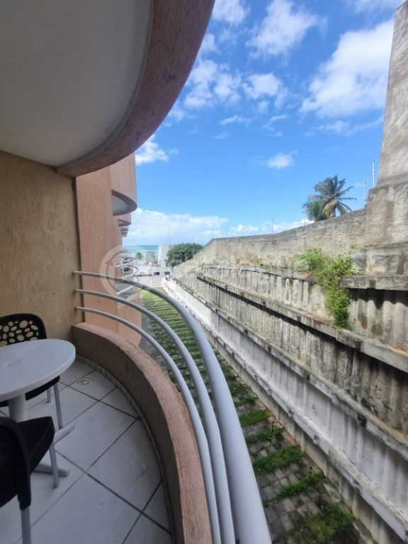 Flat mobiliado à venda para investir ou residir na praia mai
