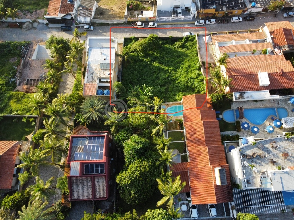 Terreno em ponta negra com vista para o mar