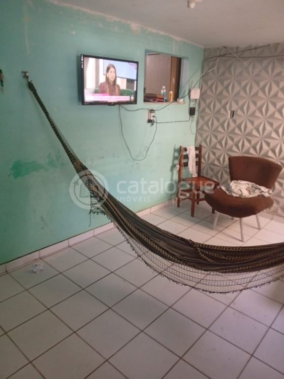 Vendo imóvel com estrutura para primeiro andar e um ponto co