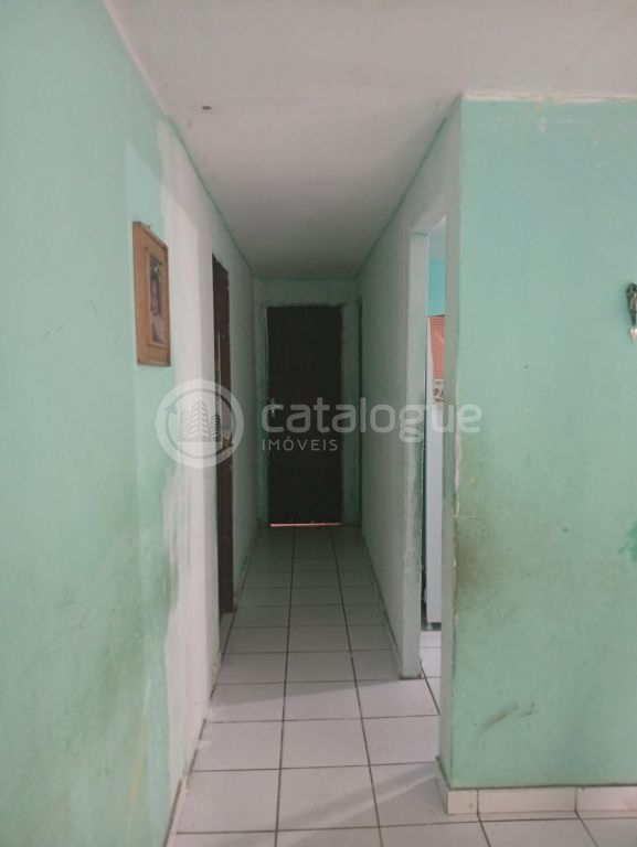Vendo imóvel com estrutura para primeiro andar e um ponto co