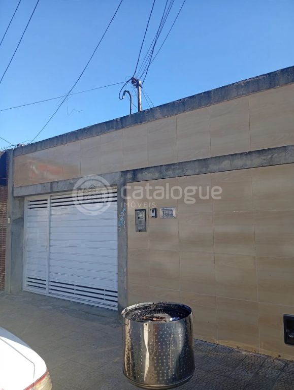 Vendo Imóvel com Estrutura para primeiro andar e um Ponto Comercial na Zona Norte de Natal/RN