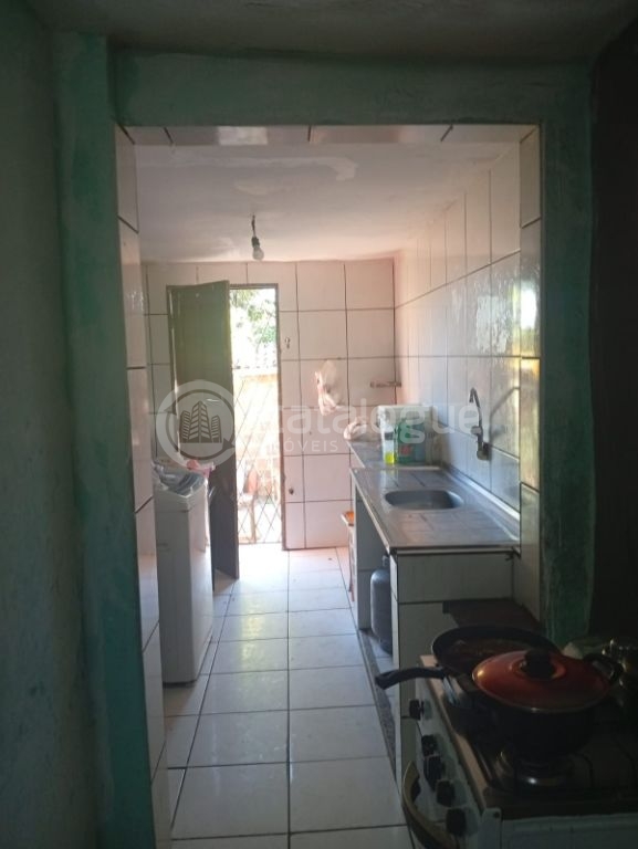 Vendo imóvel com estrutura para primeiro andar e um ponto co