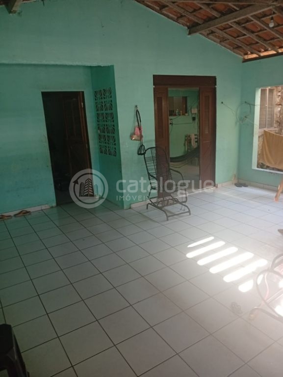 Vendo imóvel com estrutura para primeiro andar e um ponto co