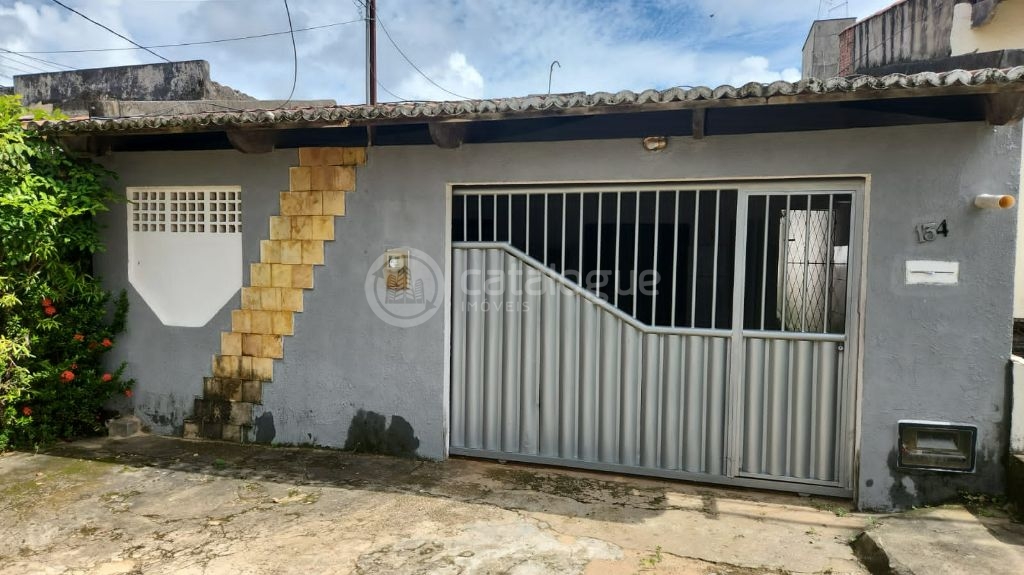 Linda casa a venda no bairro que mais esta sendo valorizado 