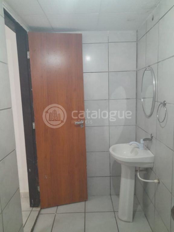 Linda casa a venda no bairro que mais esta sendo valorizado 
