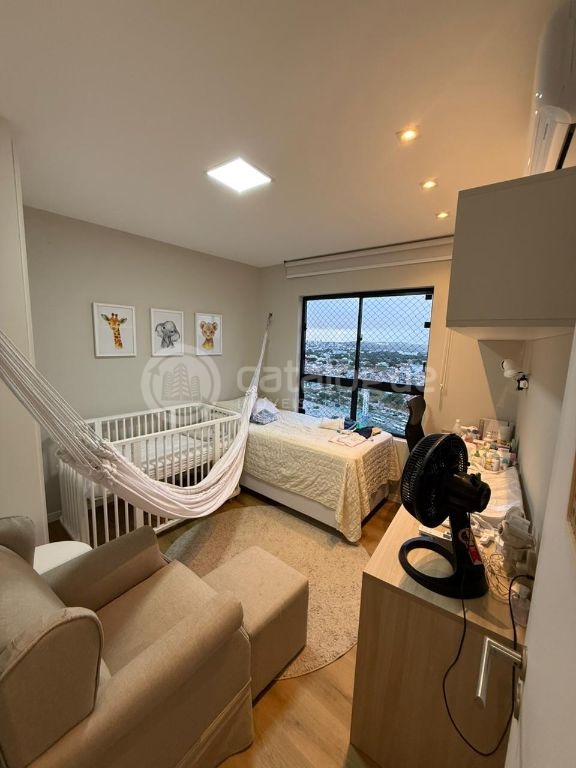 Lindo apartamento reformado e projetado - 18º andar no condo