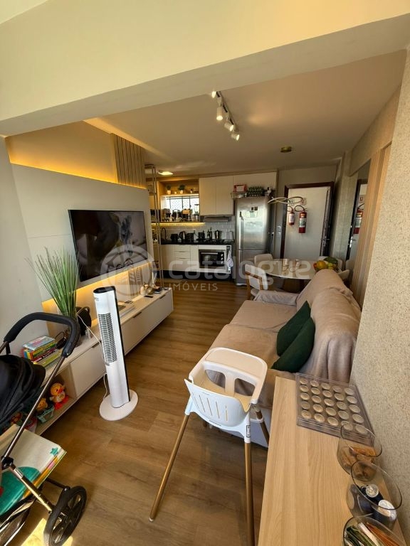 Lindo apartamento reformado e projetado - 18º andar no condo