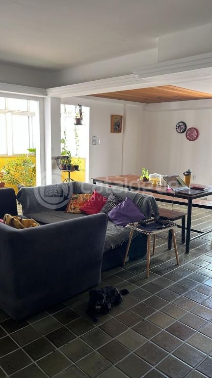 Apartamento à venda