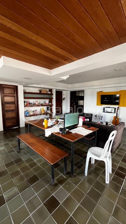 Apartamento à venda