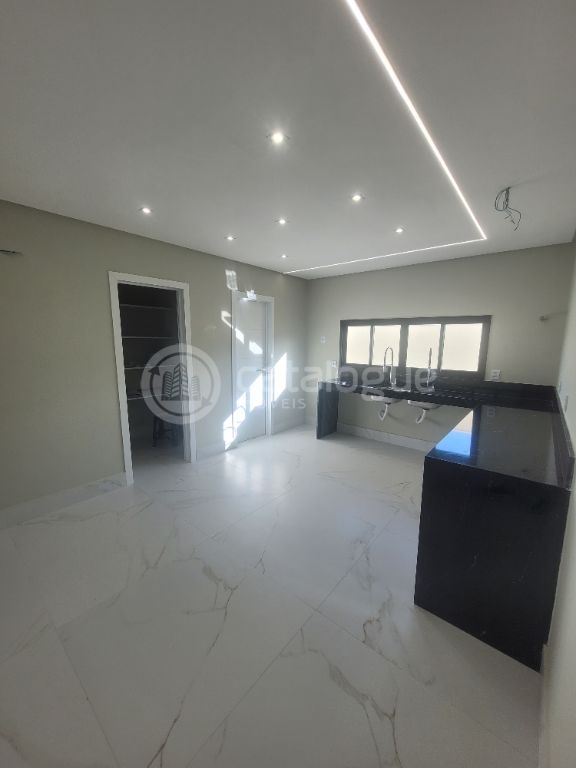 Casa luxuosa com 5 suítes em parnamirim - oportunidade única