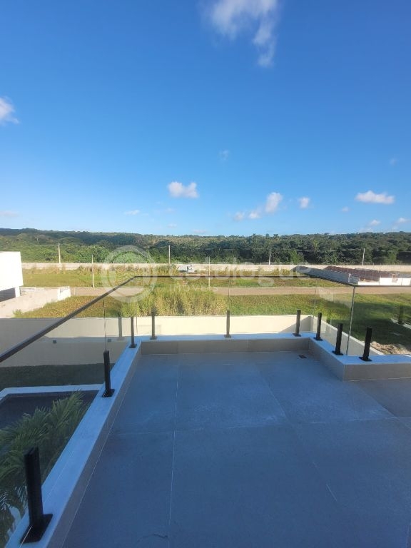 Casa Luxuosa com 5 Suítes em Parnamirim - Oportunidade Única!