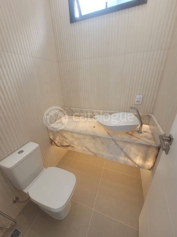 Casa luxuosa com 5 suítes em parnamirim - oportunidade única