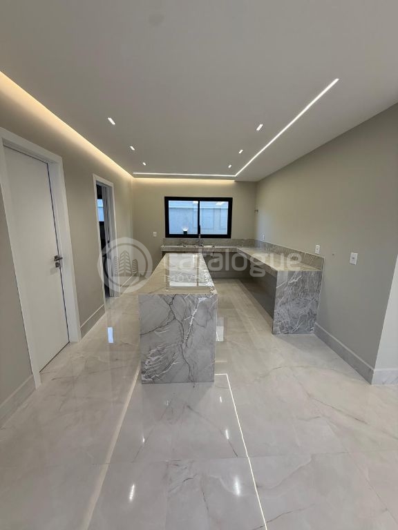 Casa luxuosa com 5 suítes em parnamirim - oportunidade única