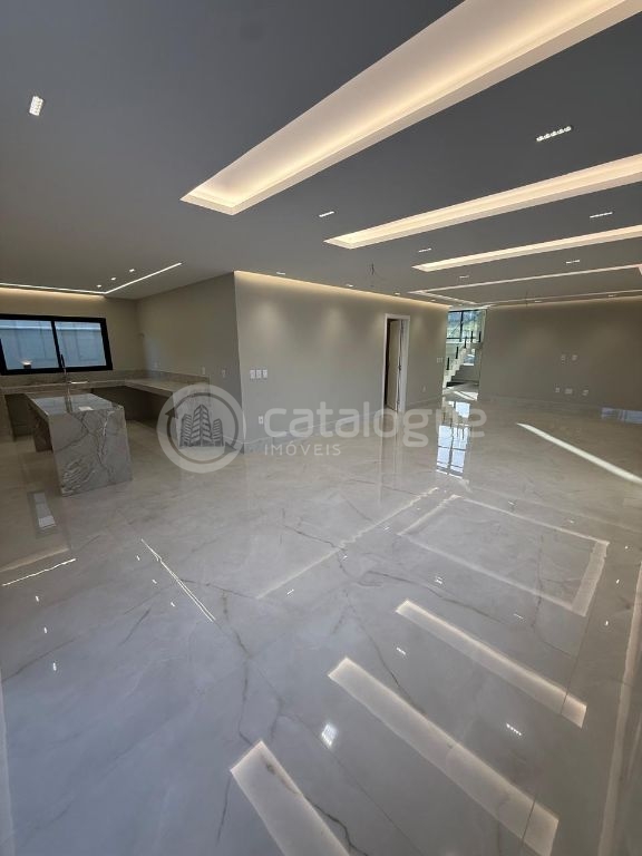 Casa luxuosa com 5 suítes em parnamirim - oportunidade única