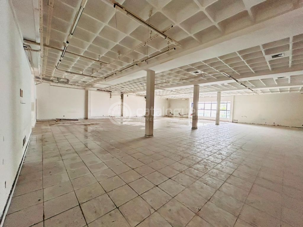 Excelente prédio comercial para locação - 1.800 m²