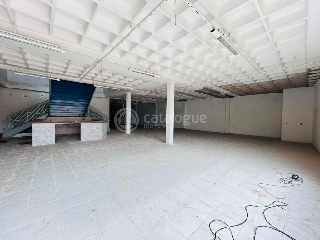 Excelente prédio comercial para locação - 1.800 m²