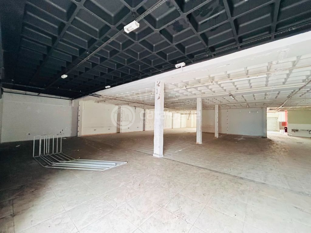 Excelente prédio comercial para locação - 1.800 m²