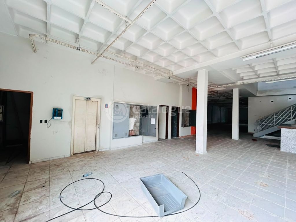 Excelente prédio comercial para locação - 1.800 m²