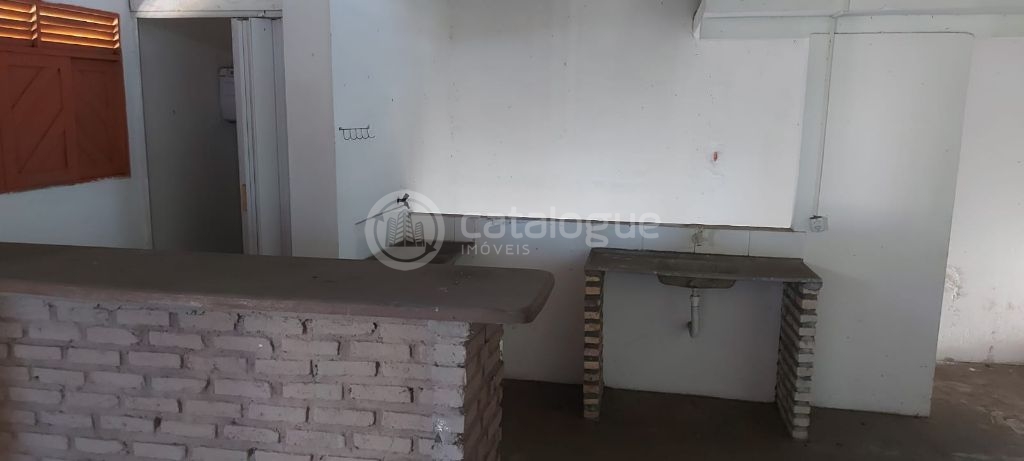 Galpão comercial à venda – 168 m² av. Edgardo medeiros – piu