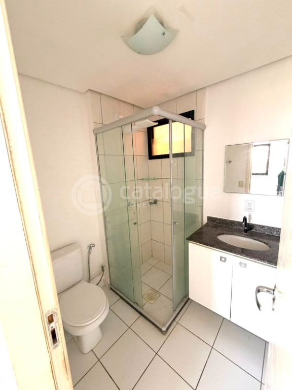 Aluguel de 2 quartos sendo 1 suíte